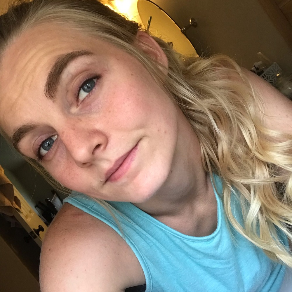 Meet your Posher, Tiffany